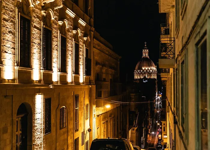 Valletta Waterfront 2 Beds Flat By Arcobnb