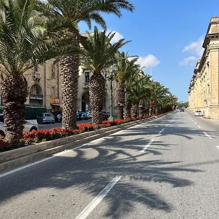 Valletta Waterfront 2 Beds Flat By Arcobnb Il-Furjana Exterior photo
