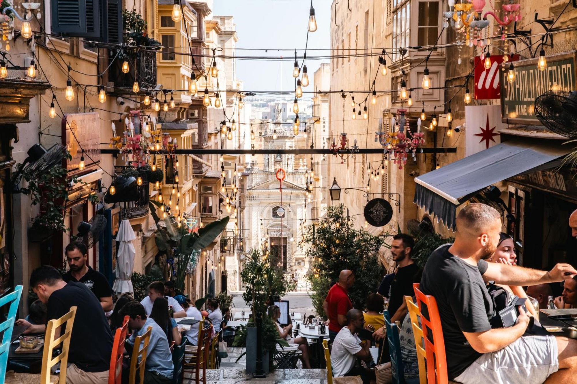 Valletta Waterfront 2 Beds Flat By Arcobnb *